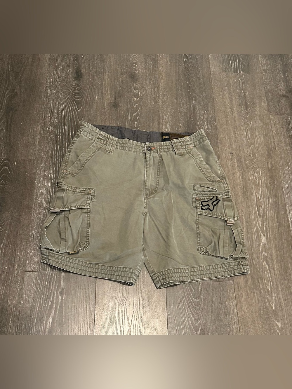 Fox Men's Olive Green Cargo Shorts with Logo Patch Size 32